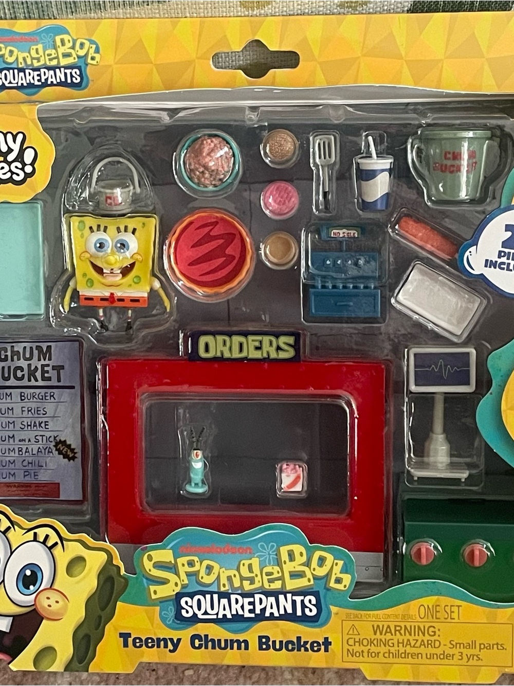 SpongeBob SquarePants Teeny Chum Bucket Playset - 20 piece set - New